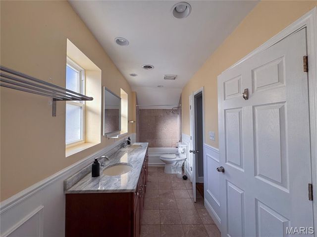 7051 Nashville Avenue, St Louis, MO 63117