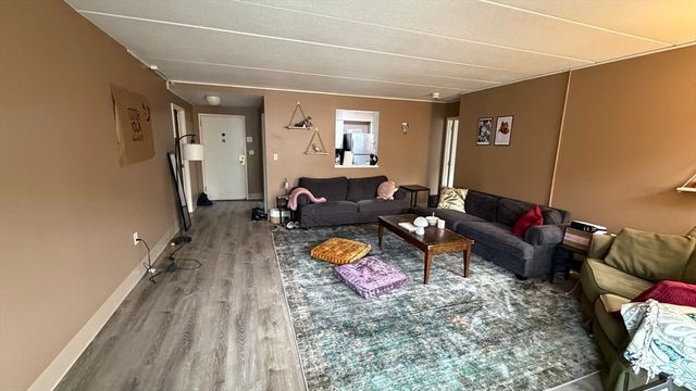 3 Douglass Park 318, Boston, MA 02118