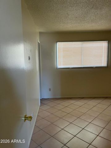 1439 W HUNTINGTON Drive, Tempe, AZ 85282