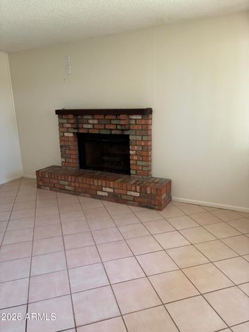 1439 W HUNTINGTON Drive, Tempe, AZ 85282