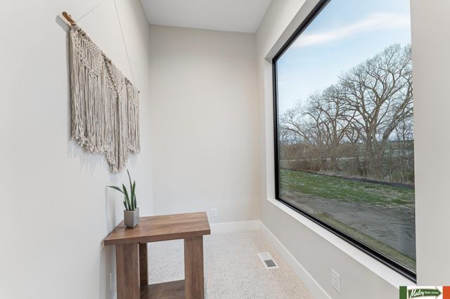 20123 Zander Court, Omaha, NE 68022