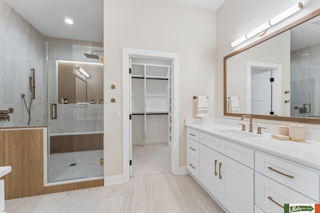 20123 Zander Court, Omaha, NE 68022
