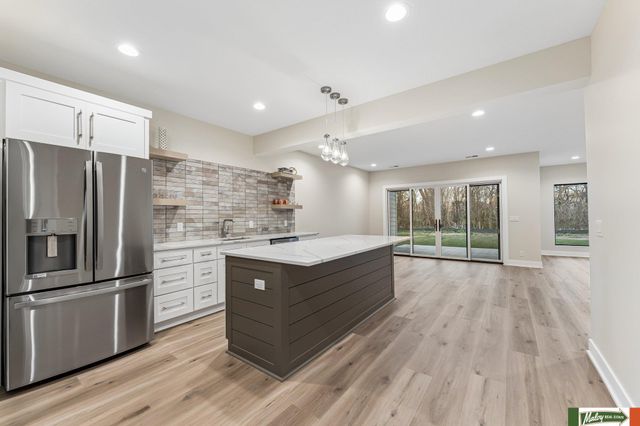20123 Zander Court, Omaha, NE 68022