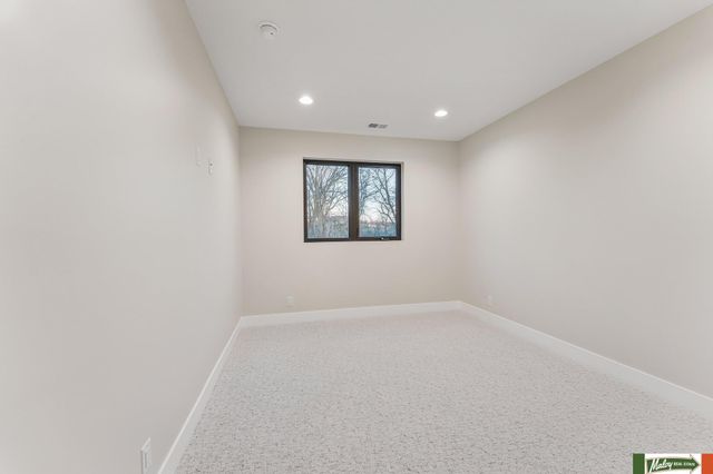 20123 Zander Court, Omaha, NE 68022