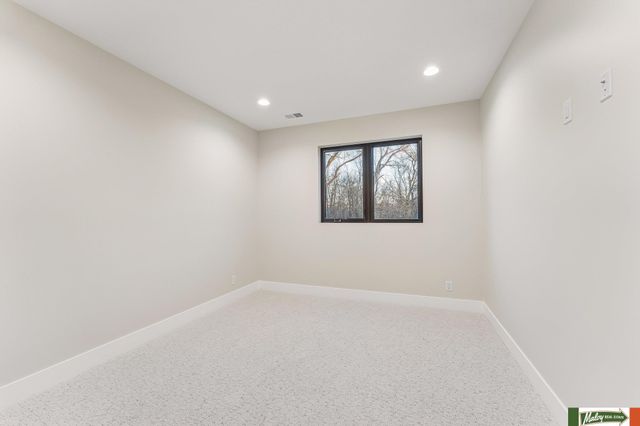 20123 Zander Court, Omaha, NE 68022