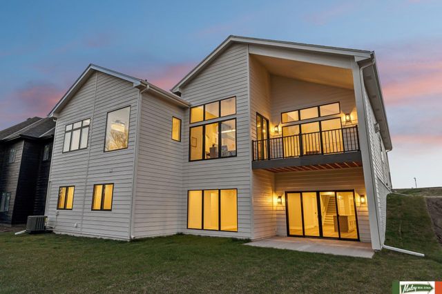 20123 Zander Court, Omaha, NE 68022