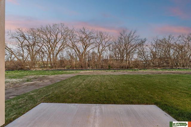 20123 Zander Court, Omaha, NE 68022