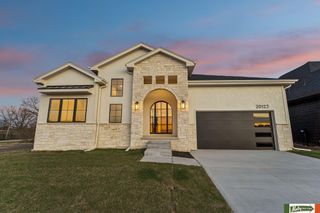 20123 Zander Court, Omaha, NE 68022