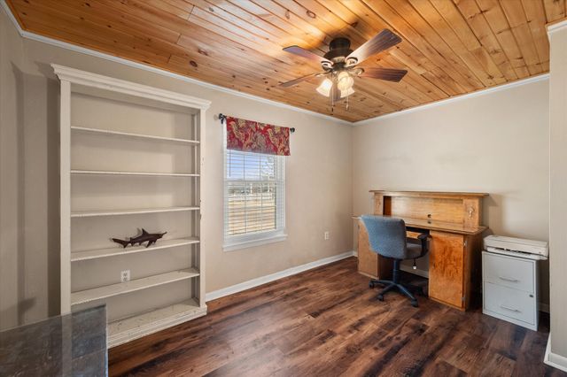 308 Sunset Drive, Corsicana, TX 75110
