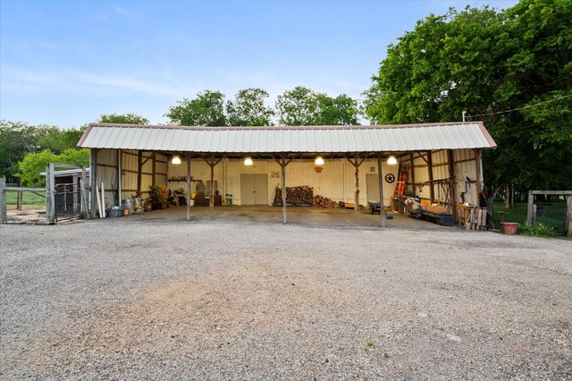 308 Sunset Drive, Corsicana, TX 75110