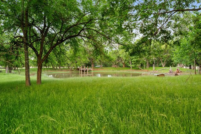 308 Sunset Drive, Corsicana, TX 75110