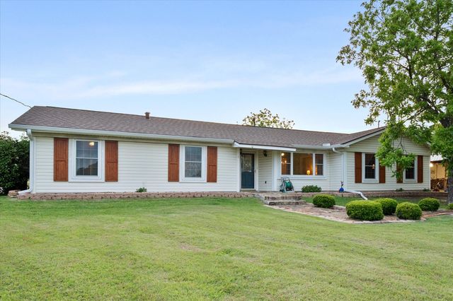 308 Sunset Drive, Corsicana, TX 75110