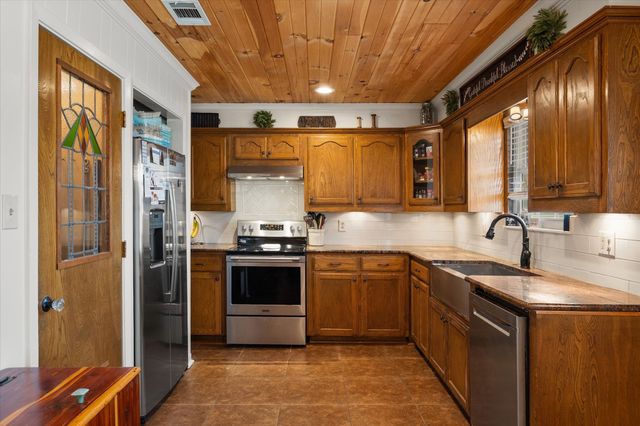 308 Sunset Drive, Corsicana, TX 75110
