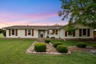 308 Sunset Drive, Corsicana, TX 75110
