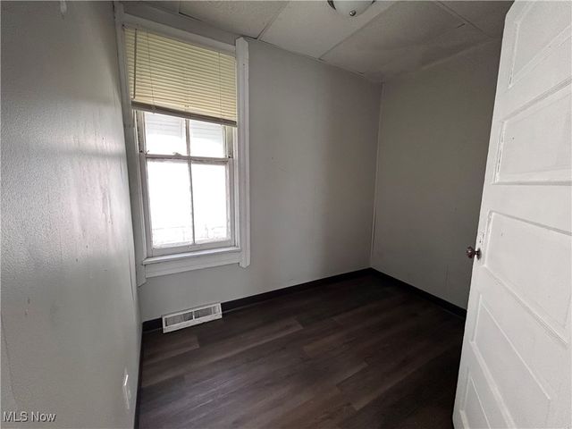 6819 Hope Avenue, Cleveland, OH 44102