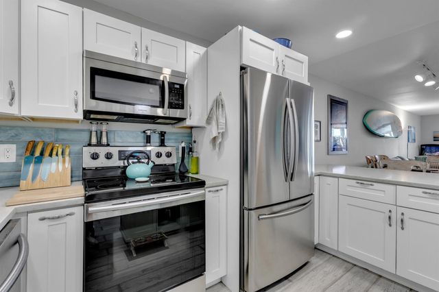 3100 NE 49th Street 503, Fort Lauderdale, FL 33308