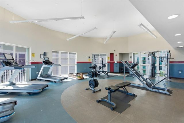 7290 SW 90th St 209, Miami, FL 33156