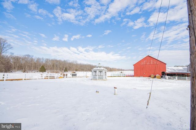 989 CEDAR LN, Shepherdstown, WV 25443