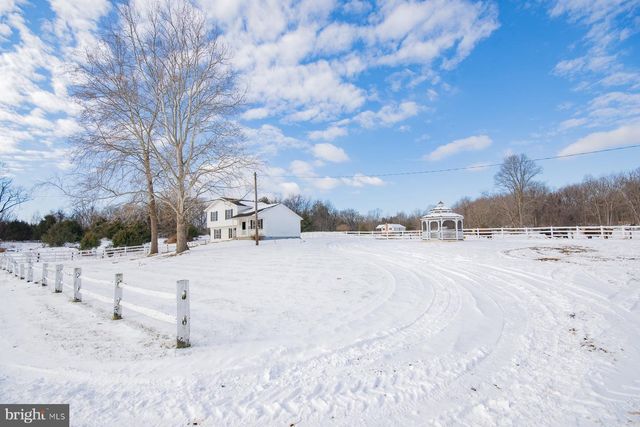 989 CEDAR LN, Shepherdstown, WV 25443