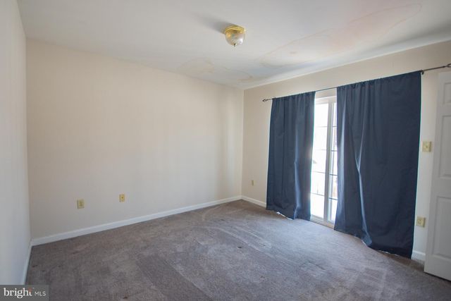 989 CEDAR LN, Shepherdstown, WV 25443