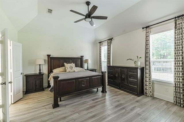 32015 Autumn Orchard Lane, Conroe, TX 77385