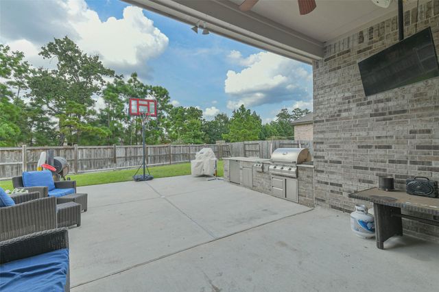32015 Autumn Orchard Lane, Conroe, TX 77385
