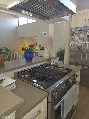 2237 Vista Huerta, Newport Beach, CA 92660