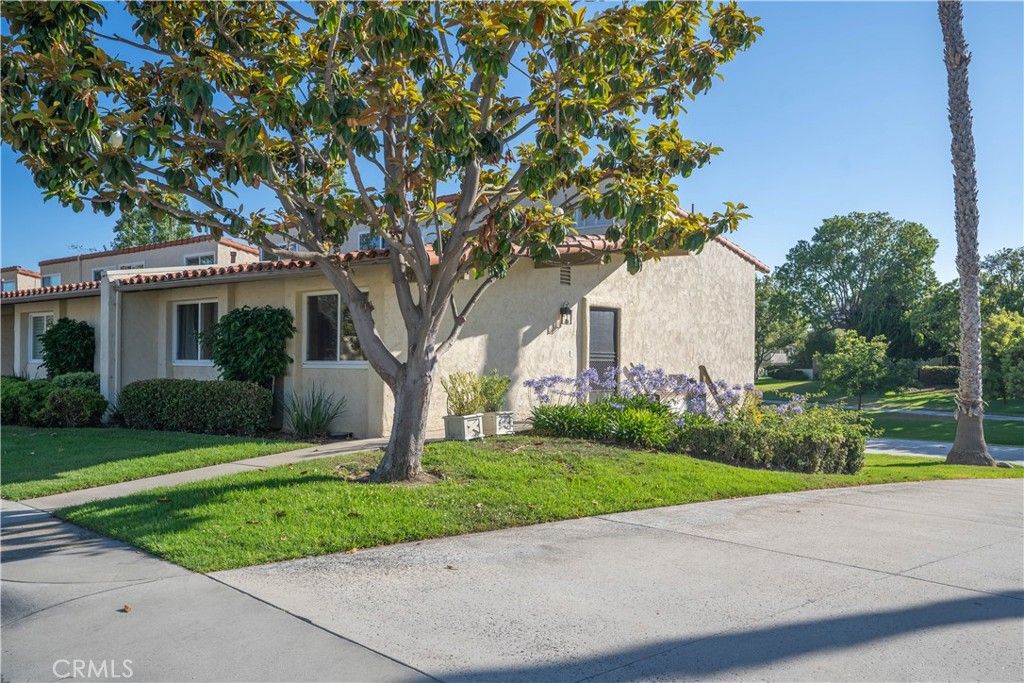 2237 Vista Huerta, Newport Beach, CA 92660