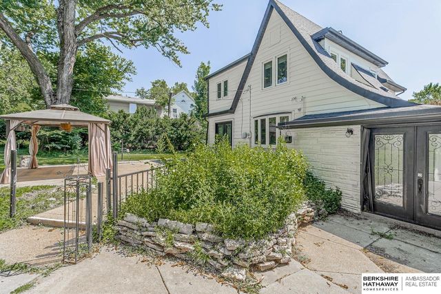 7826 Military Avenue, Omaha, NE 68134