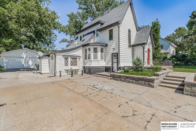 7826 Military Avenue, Omaha, NE 68134