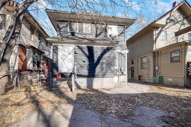 3241 E 28th Street, Kansas City, MO 64128