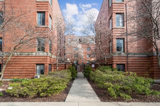 1224 W Chase Avenue 1F, Chicago, IL 60626