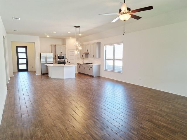 1104 River Vista RD, Georgetown, TX 78628