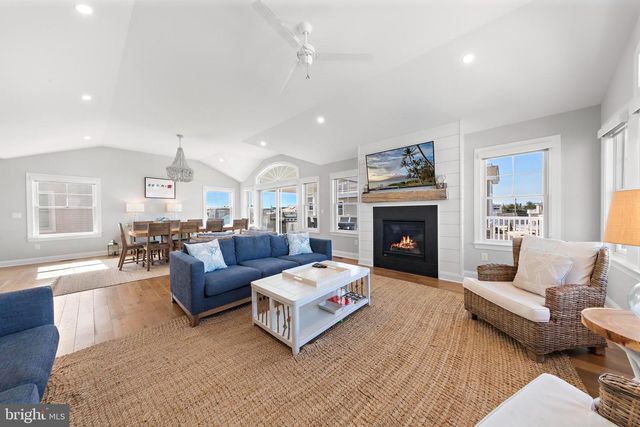 30 W HARDING AVE, Long Beach Township, NJ 08008