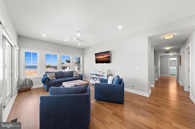 30 W HARDING AVE, Long Beach Township, NJ 08008