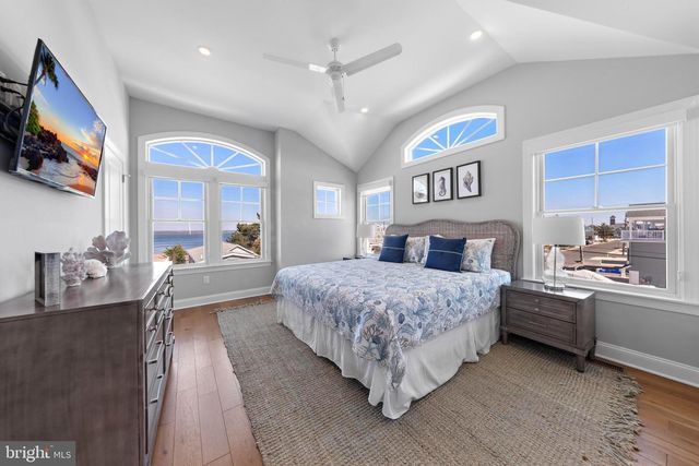 30 W HARDING AVE, Long Beach Township, NJ 08008