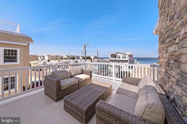 30 W HARDING AVE, Long Beach Township, NJ 08008
