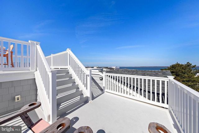 30 W HARDING AVE, Long Beach Township, NJ 08008