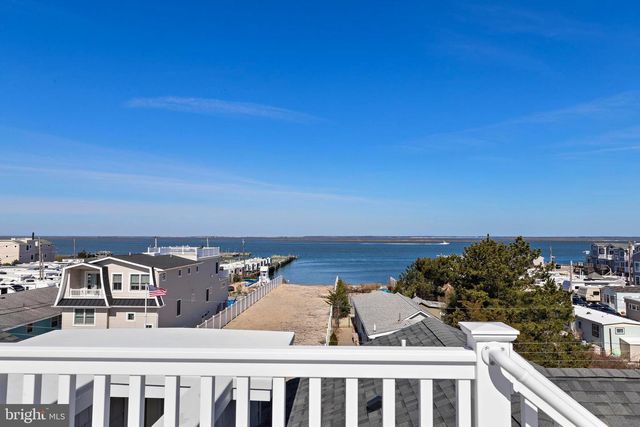 30 W HARDING AVE, Long Beach Township, NJ 08008