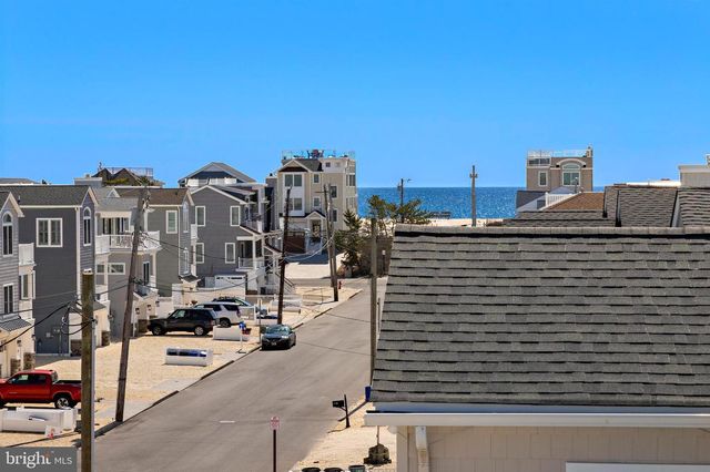 30 W HARDING AVE, Long Beach Township, NJ 08008