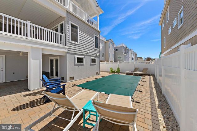 30 W HARDING AVE, Long Beach Township, NJ 08008