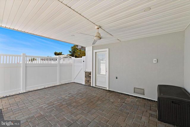 30 W HARDING AVE, Long Beach Township, NJ 08008