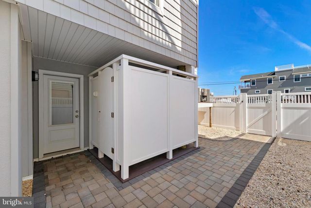 30 W HARDING AVE, Long Beach Township, NJ 08008