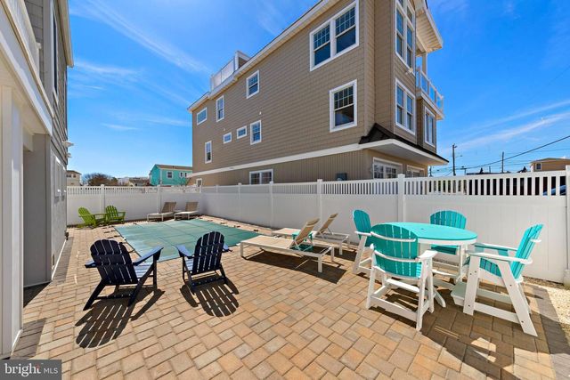 30 W HARDING AVE, Long Beach Township, NJ 08008