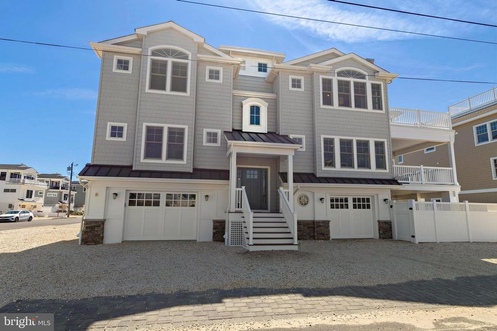 30 W HARDING AVE, Long Beach Township, NJ 08008