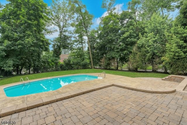 14 LAKEVIEW AVENUE, Watchung Boro, NJ 07069