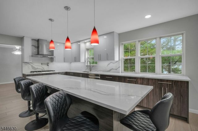 14 LAKEVIEW AVENUE, Watchung Boro, NJ 07069