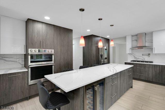 14 LAKEVIEW AVENUE, Watchung Boro, NJ 07069