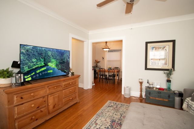 1146 Ontario Street 1E, Oak Park, IL 60302