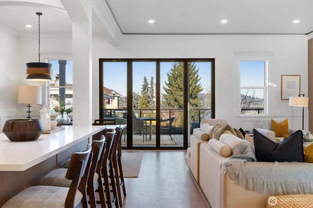 7908 S Lakeridge Drive, Seattle, WA 98178